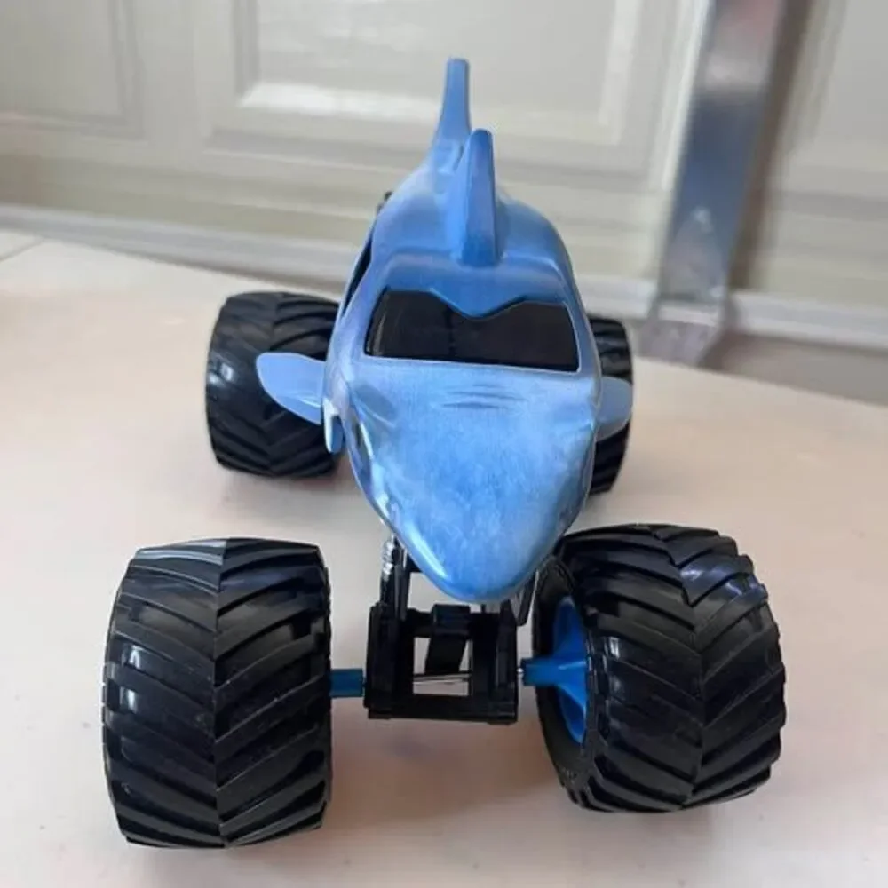 Monster Jam Megalodon Monster Truck